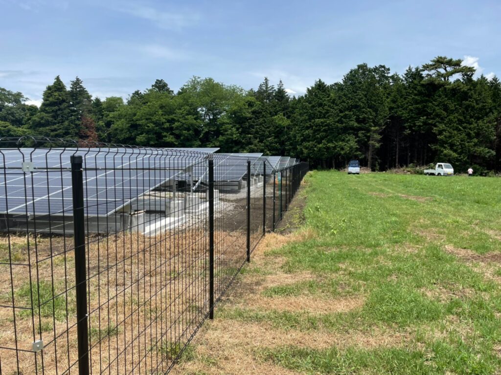 長野県　太陽光フェンス工事の画像